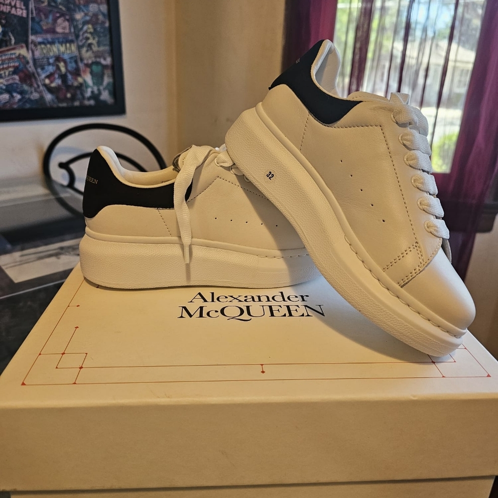 Alexander Mc Queen- kids zise 32
